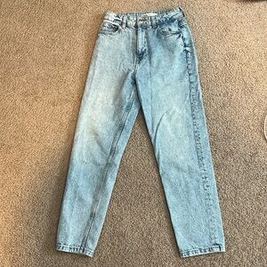 Zara Blue Straight Leg Jeans with Retro Charm
